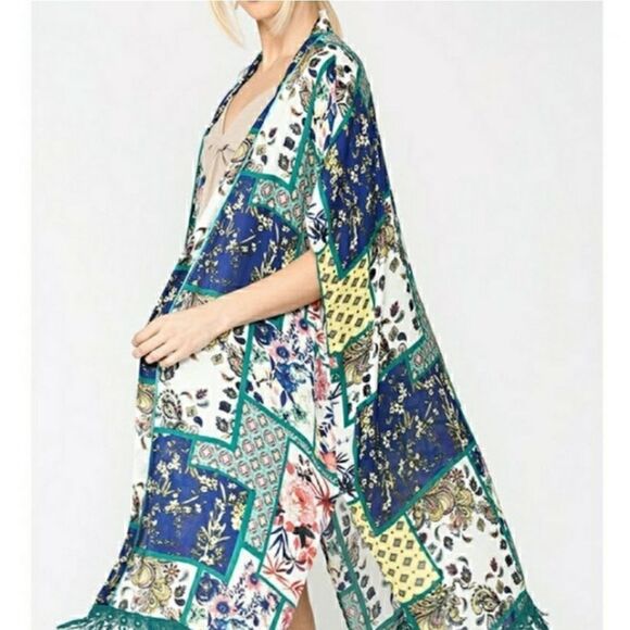 Fringe Kimono - Picture 2 of 5